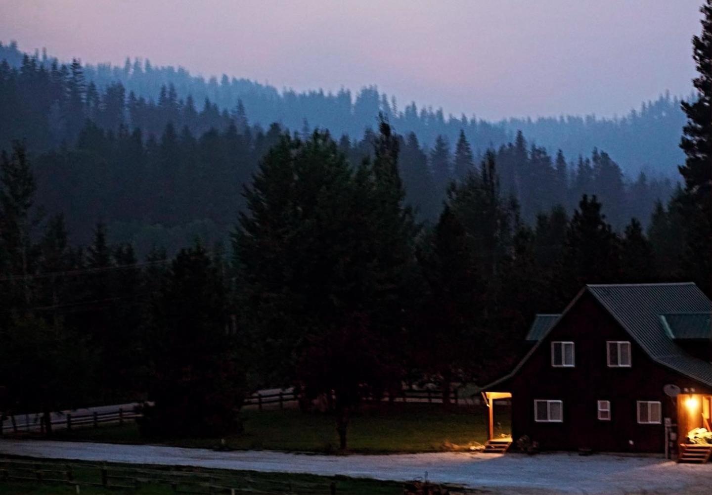 Farmhouse In Plain By Nw Comfy Cabins Левенуэрт Экстерьер фото